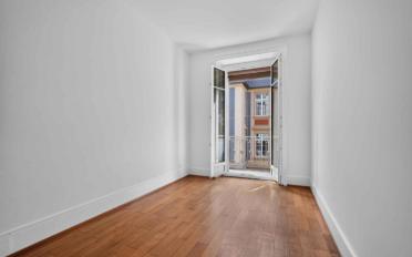Apartment 4 rooms - image - 9