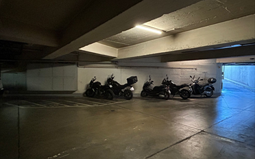 Moto Aussenplatz - image - 2