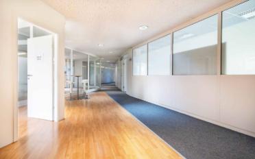 Bureau - image - 4