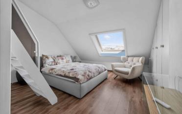 Attic flat 5 rooms - image - 12