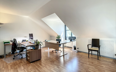 Bureau - image - 1