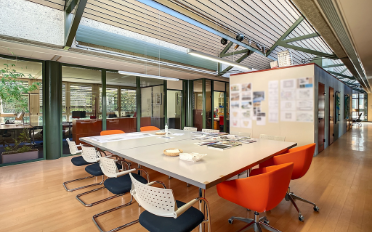 Bureau - image - 1