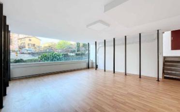 Commercial - image - 9
