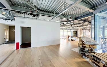 Commercial - image - 3