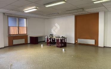 Mixed use property - image - 1