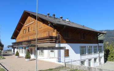 Hôtel 48 pièces - image - 1