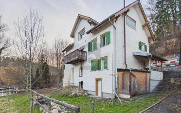 Residential building 11 rooms - image - 1