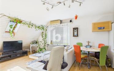 Dachwohnung 3 Zimmer - image - 1