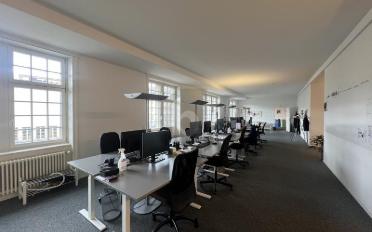 Bureau 4 pièces - image - 3