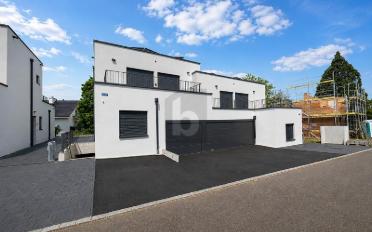 Doppeleinfamilienhaus 4.5 Zimmer - image - 1