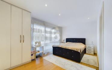 Einfamilienhaus 8.5 Zimmer - image - 4