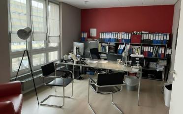Bureau 6 pièces - image - 4