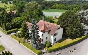 Maison 8 pièces - image - 2