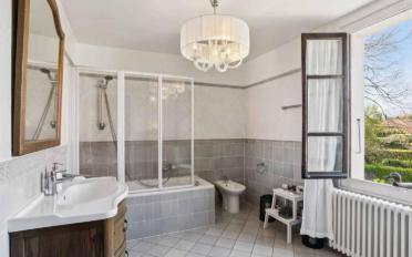 Villa 7.5 Zimmer - image - 11