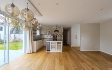 Doppeleinfamilienhaus 5.5 Zimmer - image - 1