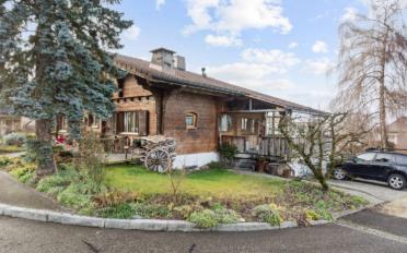 Einfamilienhaus 7.5 Zimmer - image - 1