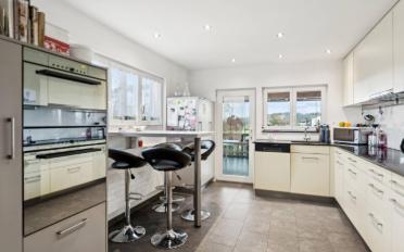 Einfamilienhaus 7.5 Zimmer - image - 5