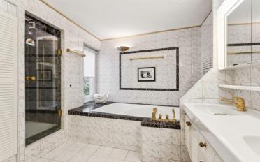 Bifamiliar house 10 rooms - image - 7