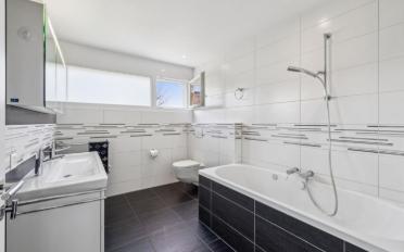 Einfamilienhaus 7.5 Zimmer - image - 11