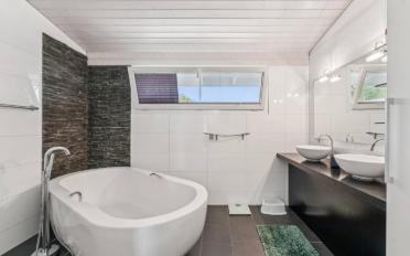 Maison 9 pièces - image - 11
