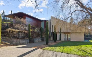 Single house 10 rooms - image - 1