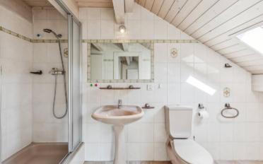Single house 8 rooms - image - 13