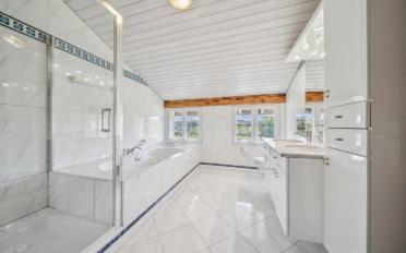 Villa 8 pièces - image - 9