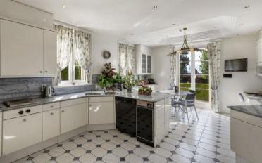 Maison 8.5 pièces - image - 7