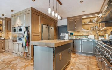 Maison 20 pièces - image - 8