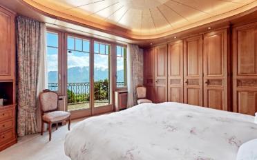Single house 20 rooms - image - 9