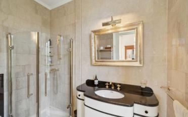 Single house 10 rooms - image - 13