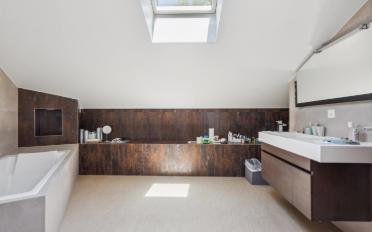 Single house 12 rooms - image - 8