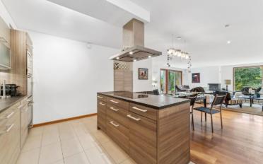 Apartment 6 rooms - image - 13