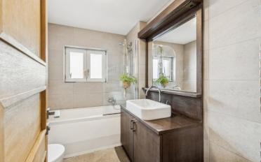Apartment 4 rooms - image - 13