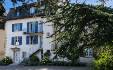 Wohngebäude 11.5 Zimmer - image - 1