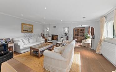 Maison 9 pièces - image - 3