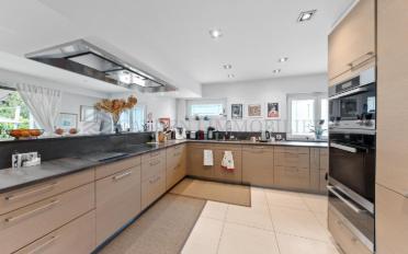 Maison 9 pièces - image - 2