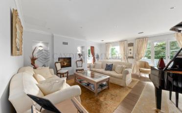 Maison 9 pièces - image - 1