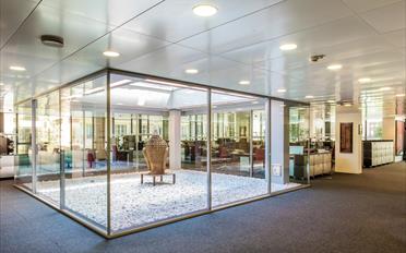 Office - image - 4