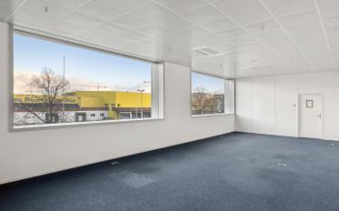 Office - image - 8