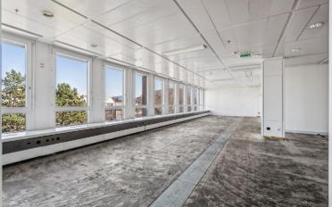 Office - image - 7