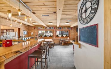 Mixed use property - image - 13