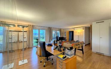 Bureau - image - 1
