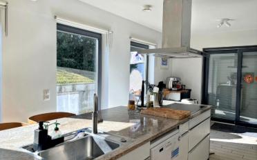 Villa - image - 3