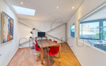 Office - image - 4
