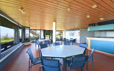 Hotel - image - 7