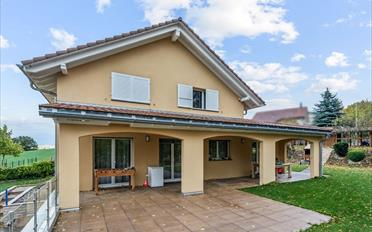 Single house 8 rooms - image - 4