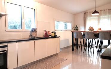 Single house 8 rooms - image - 12