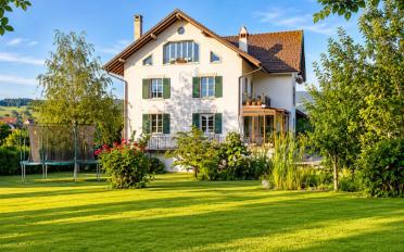 Mixed use property - image - 1