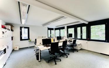 Office - image - 5